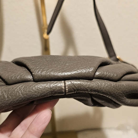 Marc Jacobs Gray Leather Crossbody Bag EUC - Picture 5 of 11